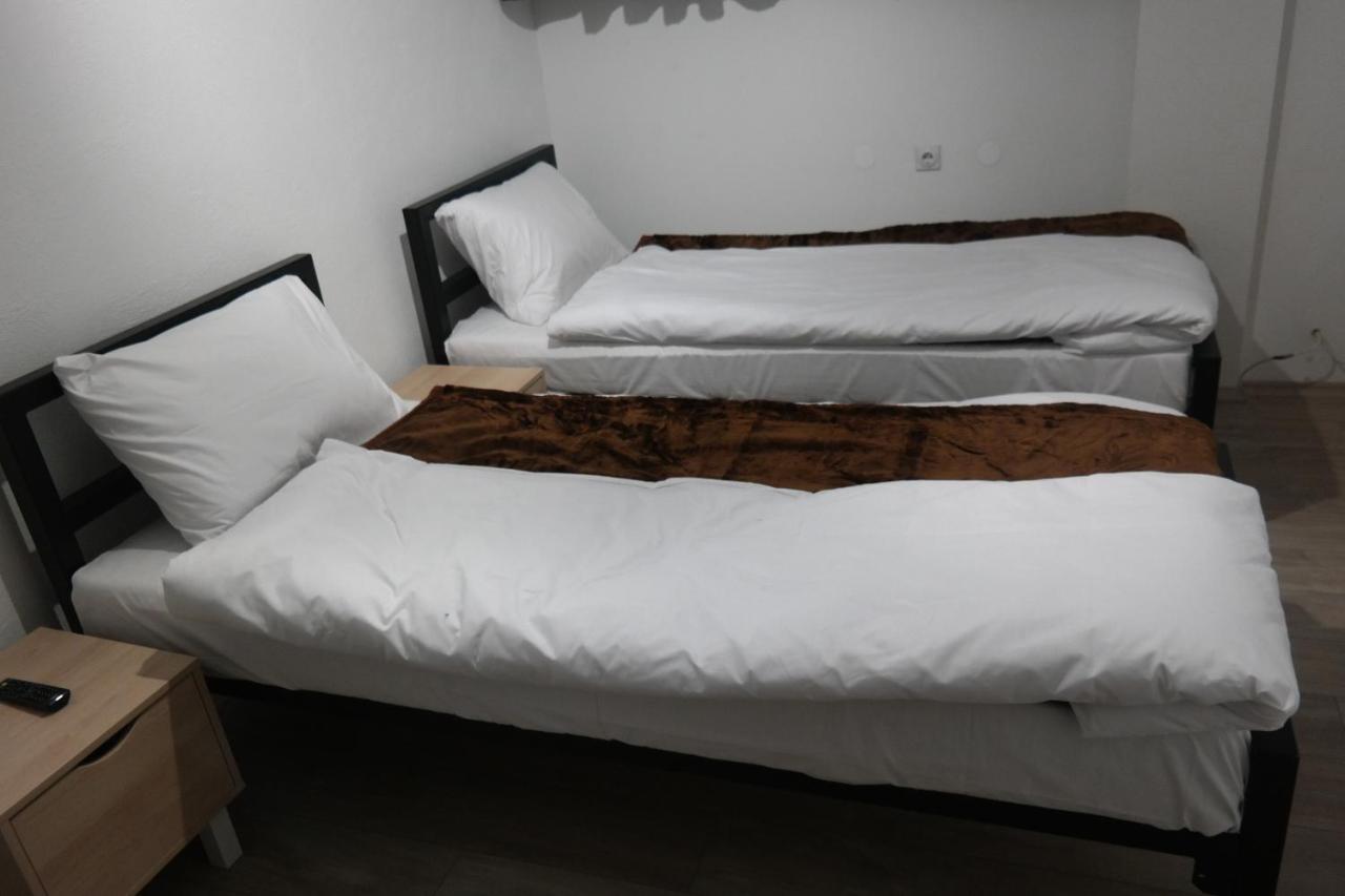 Villa Family Kumanovo Eksteriør billede