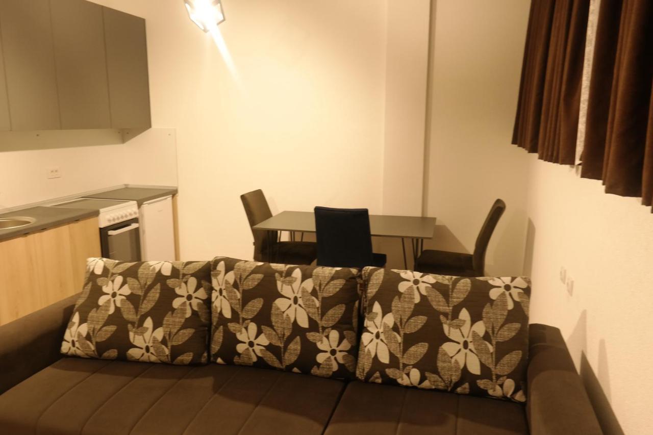 Villa Family Kumanovo Eksteriør billede