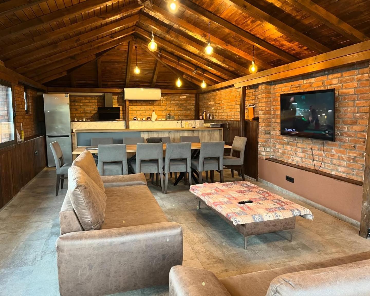 Villa Family Kumanovo Eksteriør billede